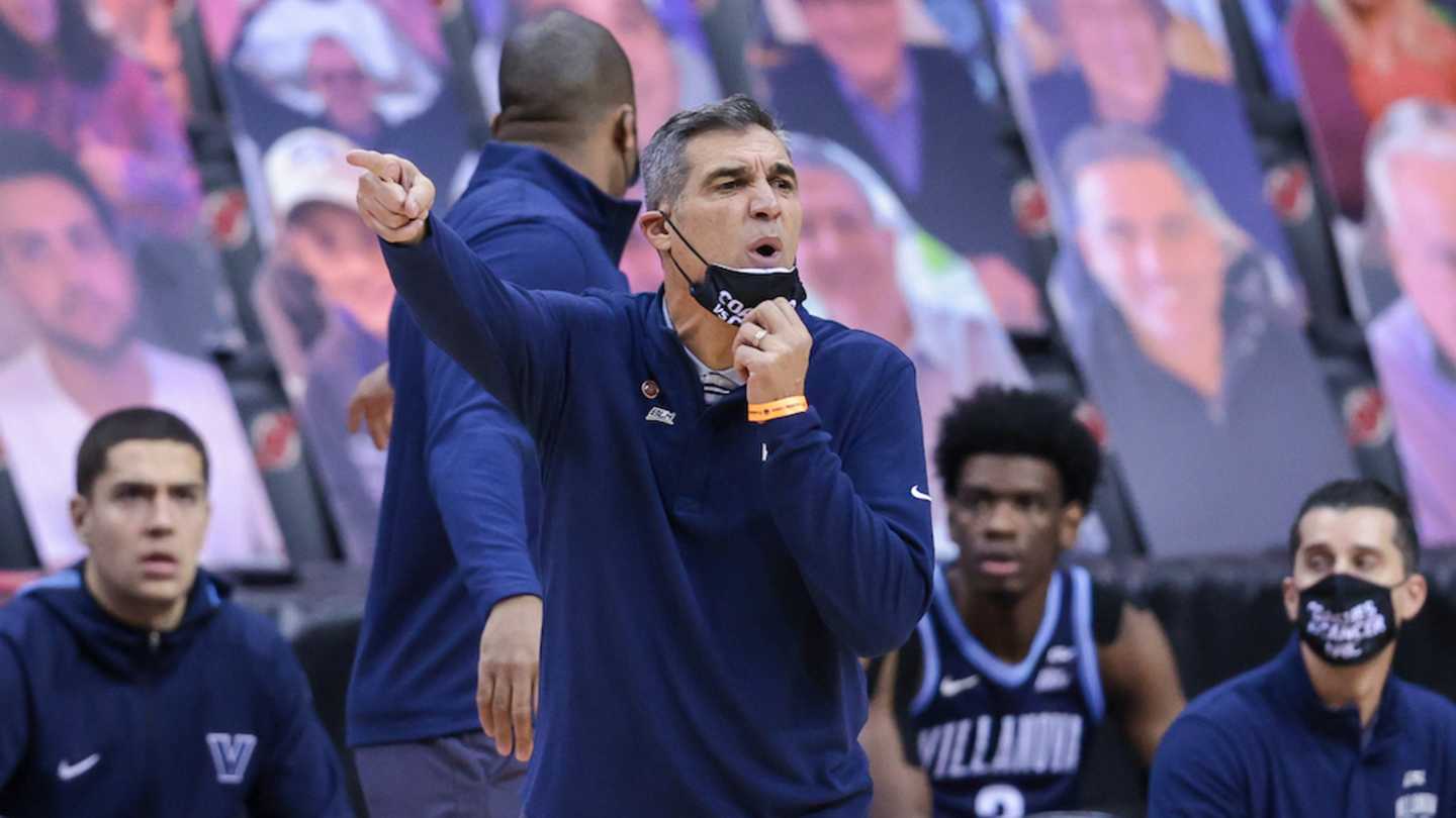 Saturday NCAA Basketball Betting Spotlight: Three Top 25 Matchups, Odds, Breakdown & Picks